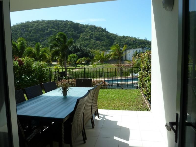5/1-3 The Cove, Nelly Bay, Magnetic Island QLD 4819