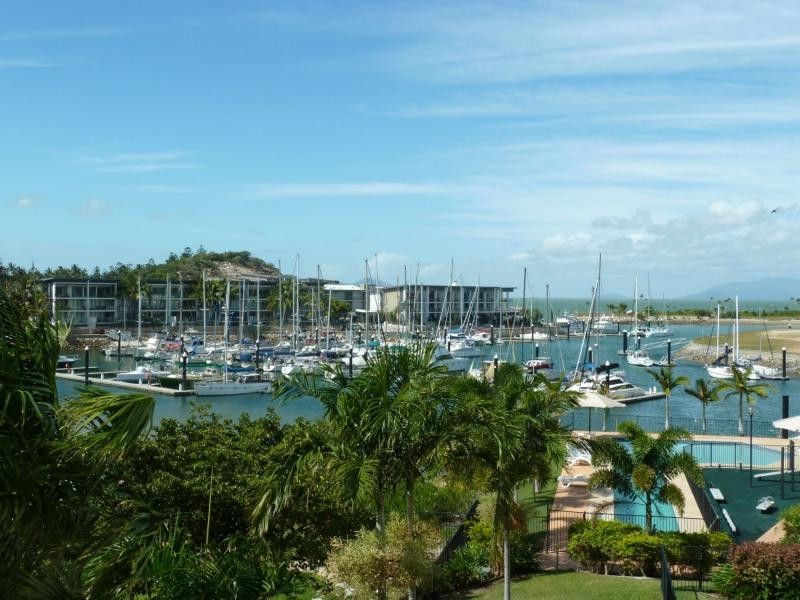 10/1-3 The Cove, Nelly Bay QLD 4819