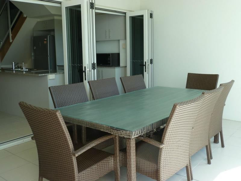 10/1-3 The Cove, Nelly Bay QLD 4819