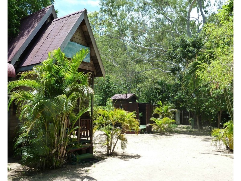 42 Henry Lawson Street, Horseshoe Bay QLD 4819