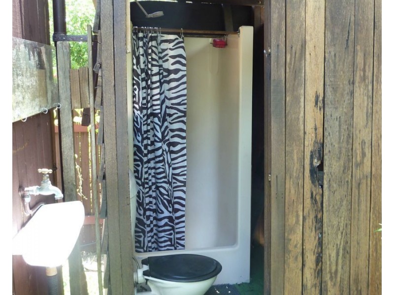 42 Henry Lawson Street, Horseshoe Bay QLD 4819