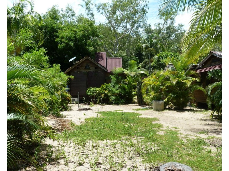 42 Henry Lawson Street, Horseshoe Bay QLD 4819