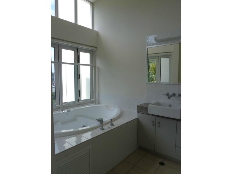 12/1-3 The Cove, Nelly Bay, Magnetic Island QLD 4819
