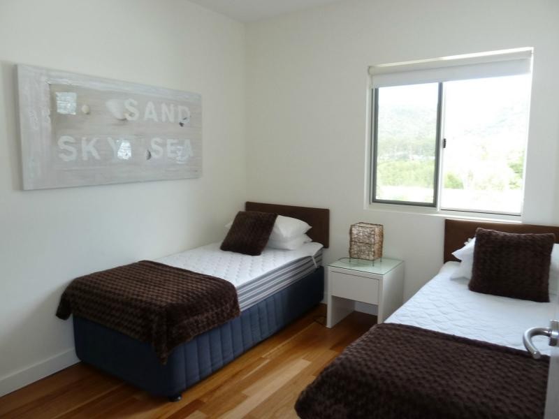 12/1-3 The Cove, Nelly Bay, Magnetic Island QLD 4819