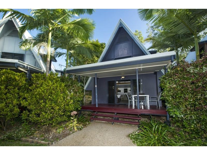 ‘Canopy’, 42 Yates Street, Nelly Bay, Magnetic Island QLD 4819