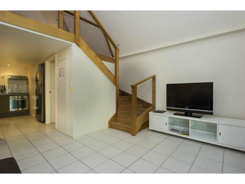 ‘Canopy’, 42 Yates Street, Nelly Bay, Magnetic Island QLD 4819