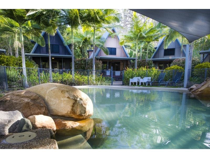 ‘Canopy’, 42 Yates Street, Nelly Bay, Magnetic Island QLD 4819