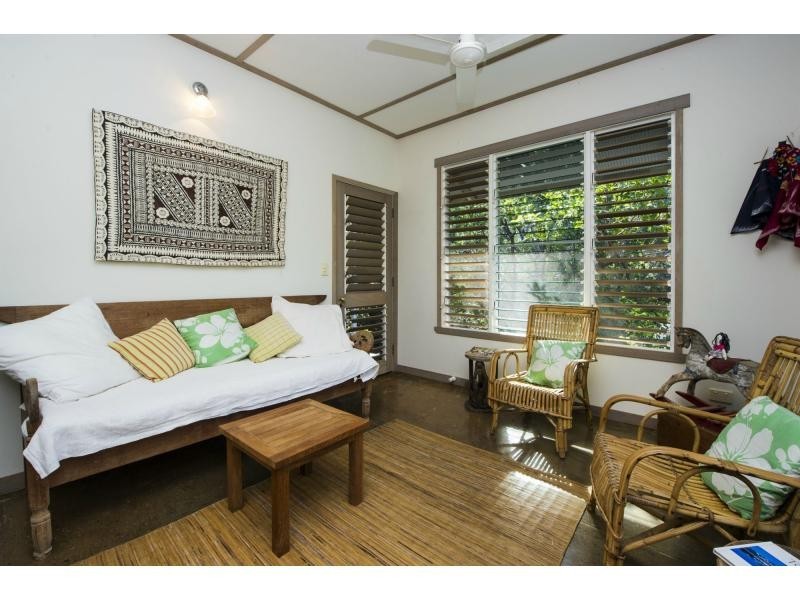 L1 Nobby Headland Picnic Street, Picnic Bay, Magnetic Island QLD 4819