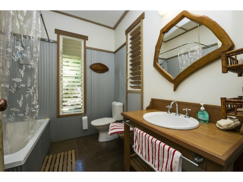 L1 Nobby Headland Picnic Street, Picnic Bay, Magnetic Island QLD 4819