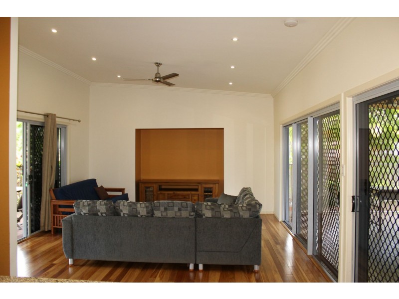 12 Bayside Court, Horseshoe Bay QLD 4819