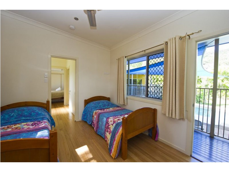 12 Bayside Court, Horseshoe Bay QLD 4819