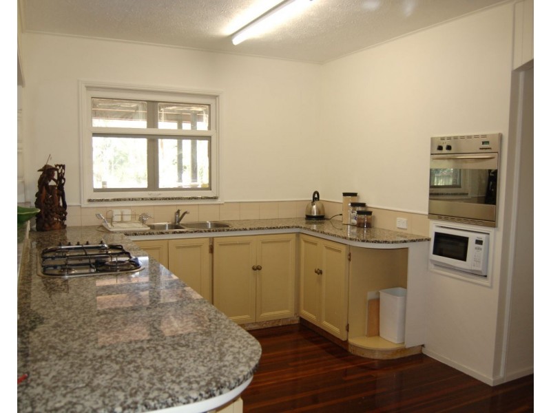 3 Shaw Street, Nelly Bay QLD 4819