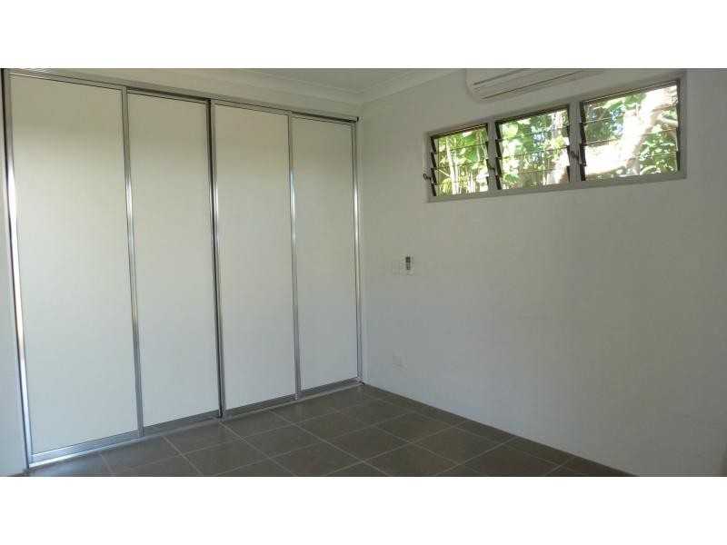 11 Somerset Street, Horseshoe Bay, Magnetic Island QLD 4819