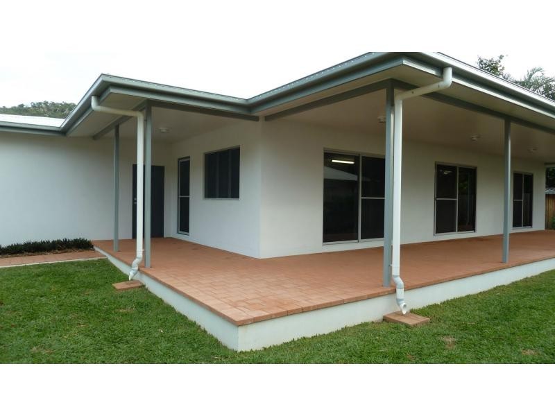 11 Somerset Street, Horseshoe Bay, Magnetic Island QLD 4819