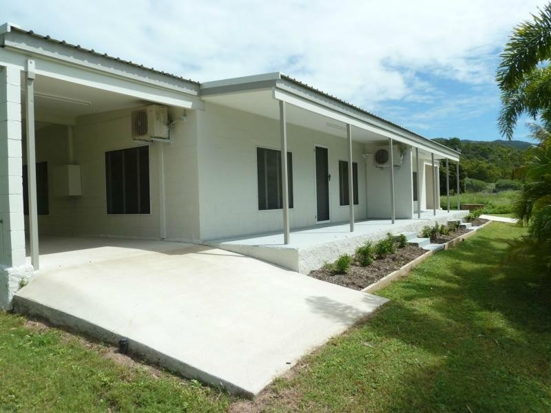 2/119 Horseshoe Bay Road, Horseshoe Bay, Magnetic Island QLD 4819