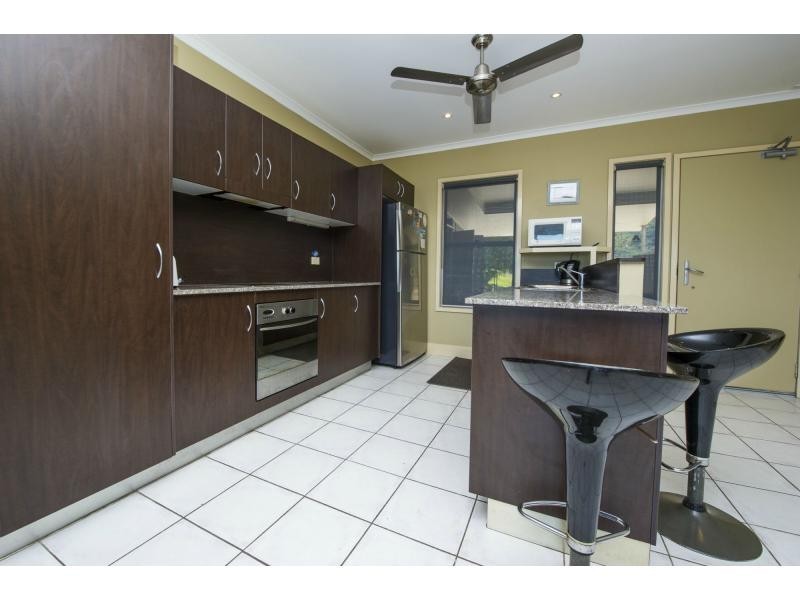 3/13-15 Terrace Place, Nelly Bay, Magnetic Island QLD 4819