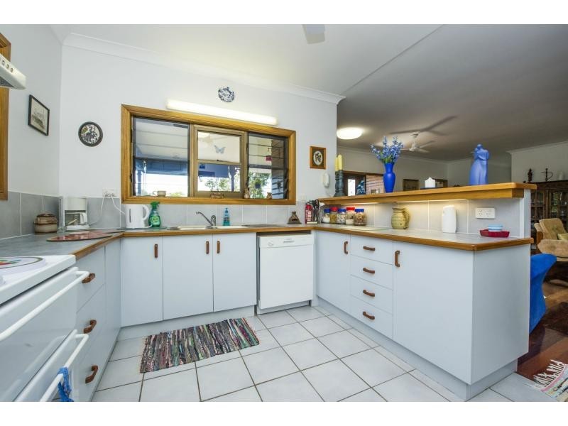 5 McElligott Court, Horseshoe Bay, Magnetic Island QLD 4819