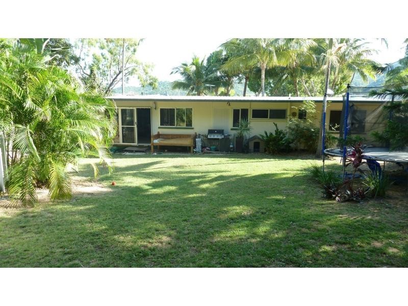 4 Boulder Court, Nelly Bay, Magnetic Island QLD 4819