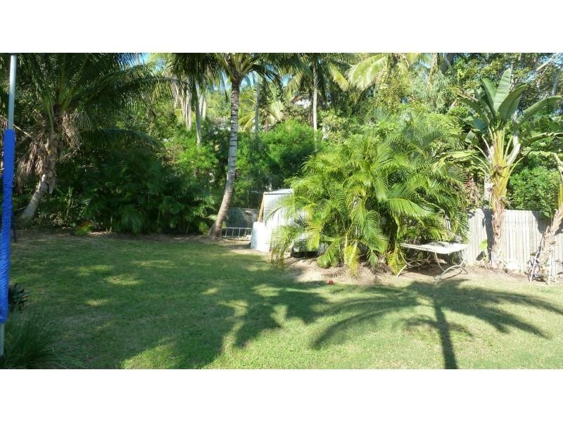4 Boulder Court, Nelly Bay, Magnetic Island QLD 4819