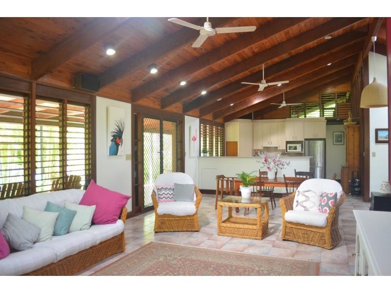 6 Coleton Court, Nelly Bay, Magnetic Island QLD 4819