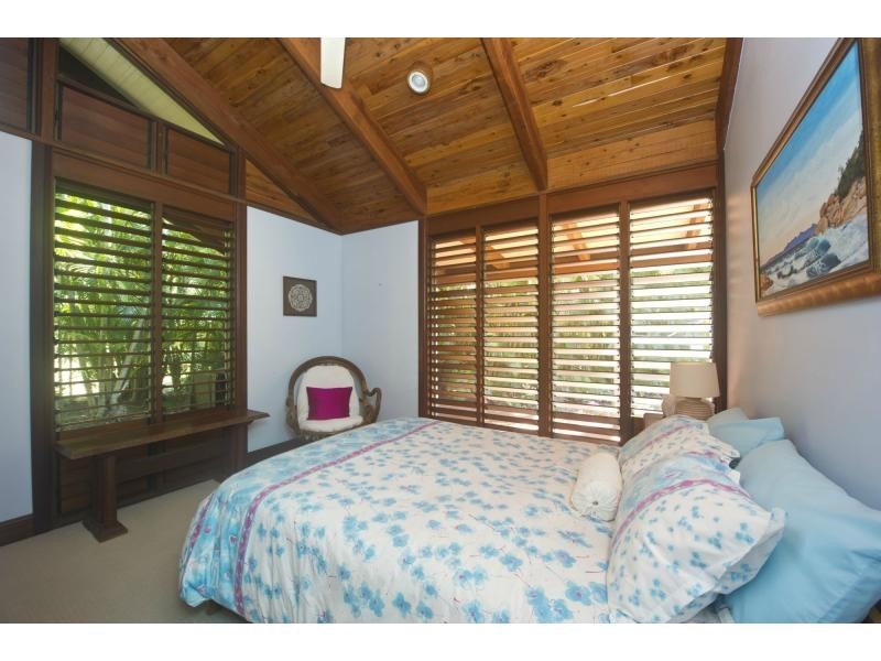 6 Coleton Court, Nelly Bay, Magnetic Island QLD 4819