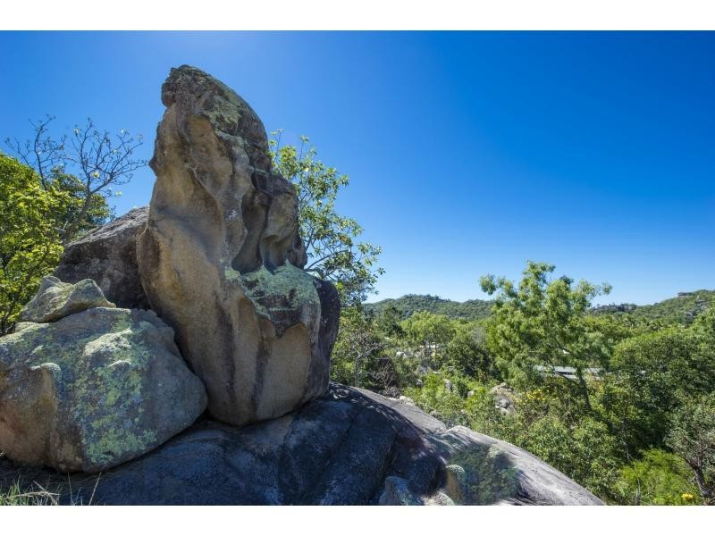 L17 ‘Nobby Headland’, Picnic Street, Picnic Bay, Magnetic Island QLD 4819