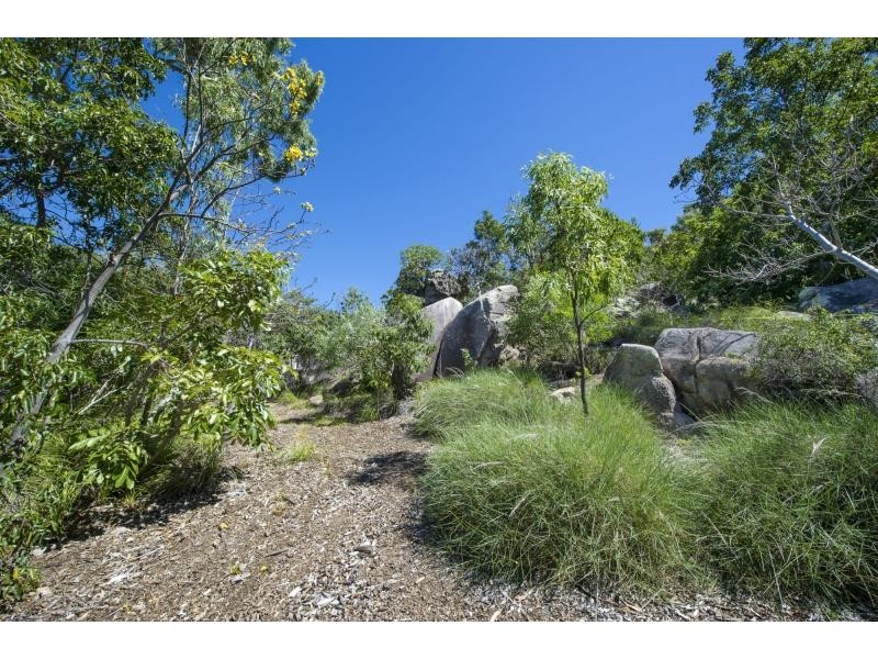 L17 ‘Nobby Headland’, Picnic Street, Picnic Bay, Magnetic Island QLD 4819
