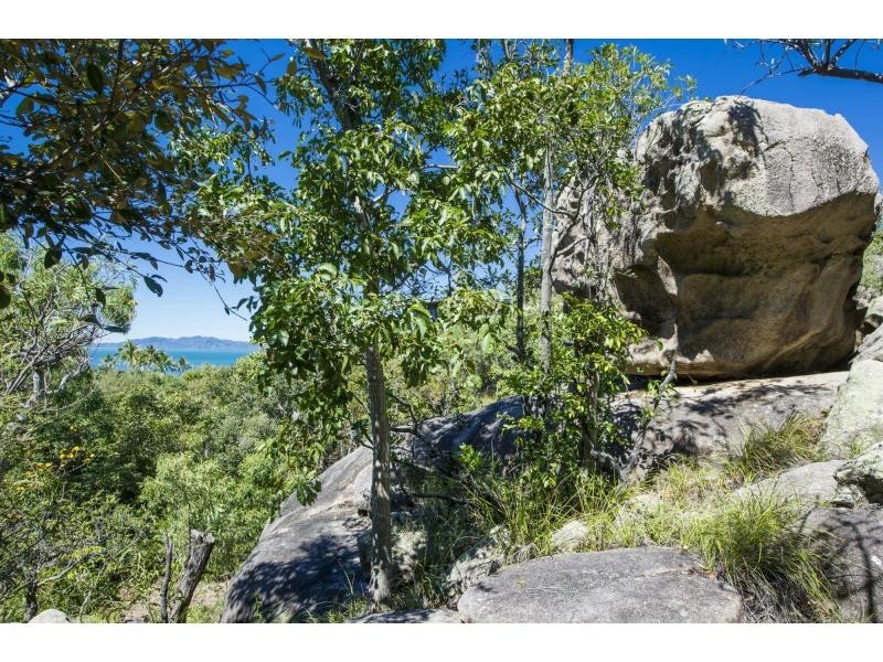 L17 ‘Nobby Headland’, Picnic Street, Picnic Bay, Magnetic Island QLD 4819