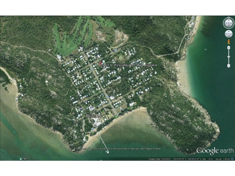 25 Birt Street, Picnic Bay, Magnetic Island QLD 4819