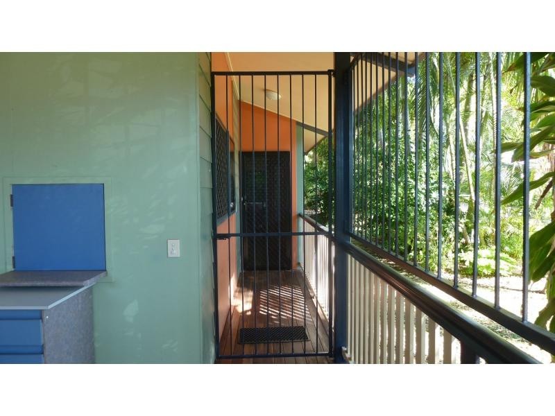 28 Yates Street, Nelly Bay QLD 4819