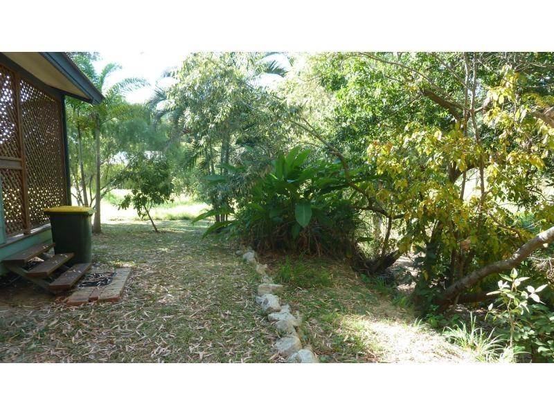 28 Yates Street, Nelly Bay QLD 4819