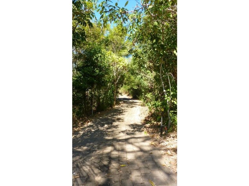 10/106 Mandalay Avenue, Nelly Bay, Magnetic Island QLD 4819