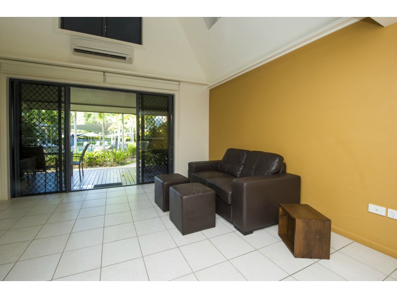 8/42 Yates Street, Nelly Bay QLD 4819