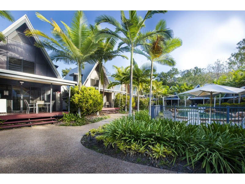 8/42 Yates Street, Nelly Bay QLD 4819