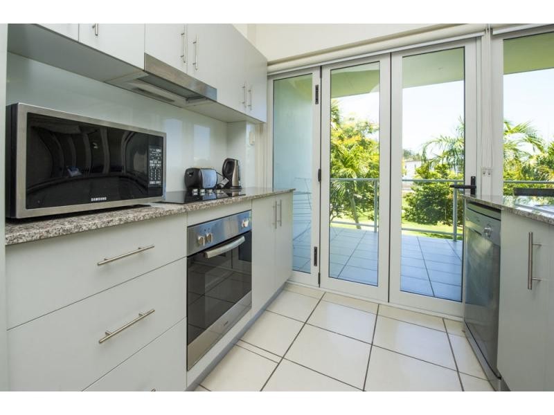 11/1-3 The Cove, Nelly Bay, Magnetic Island QLD 4819