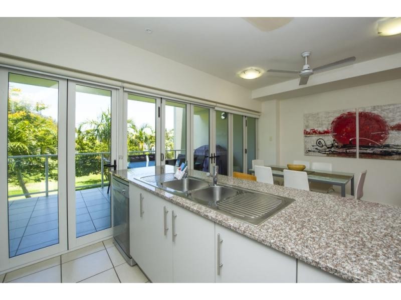 11/1-3 The Cove, Nelly Bay, Magnetic Island QLD 4819