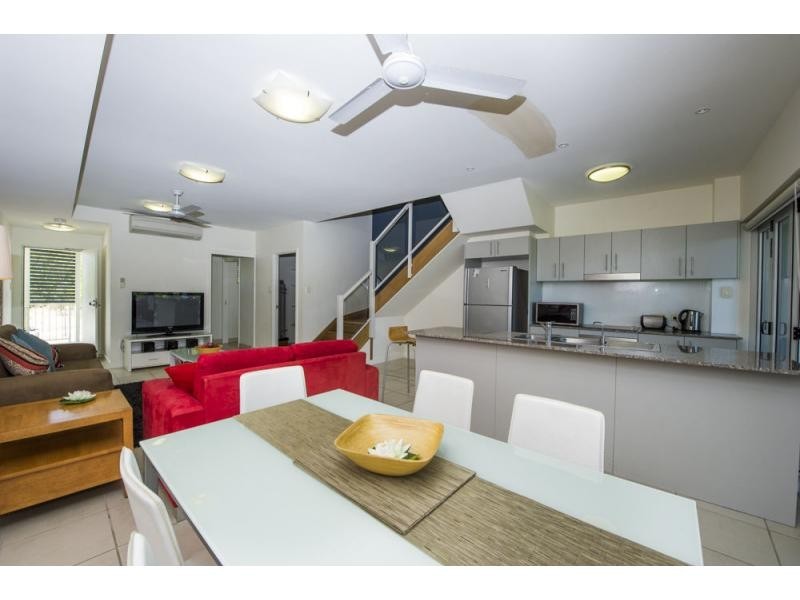 11/1-3 The Cove, Nelly Bay, Magnetic Island QLD 4819