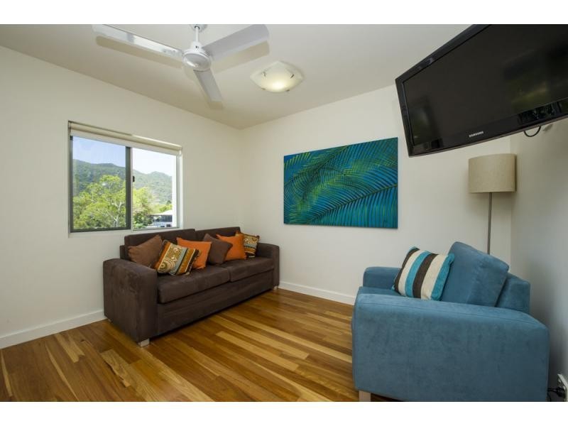 11/1-3 The Cove, Nelly Bay, Magnetic Island QLD 4819