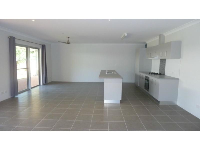 26 Sextant Drive, Nelly Bay, Magnetic Island QLD 4819