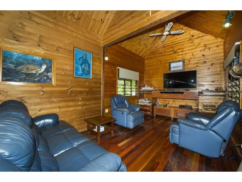 94 Horseshoe Bay Road, Horseshoe Bay QLD 4819