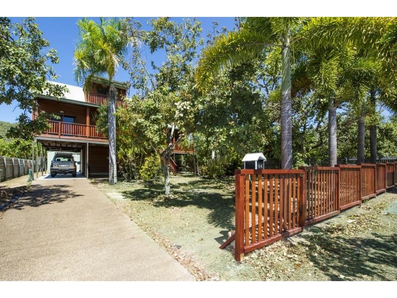 94 Horseshoe Bay Road, Horseshoe Bay QLD 4819