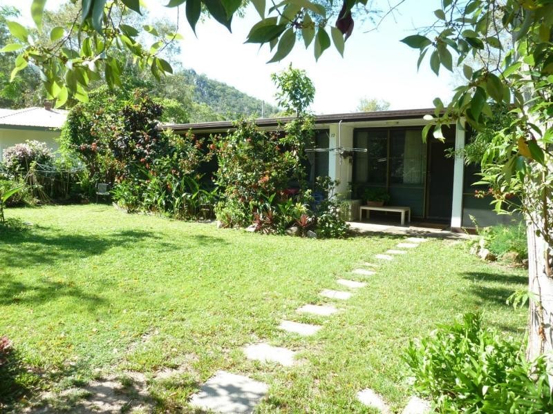 13 Lilac Street, Nelly Bay, Magnetic Island QLD 4819