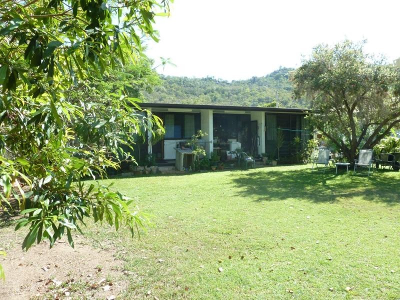 13 Lilac Street, Nelly Bay, Magnetic Island QLD 4819