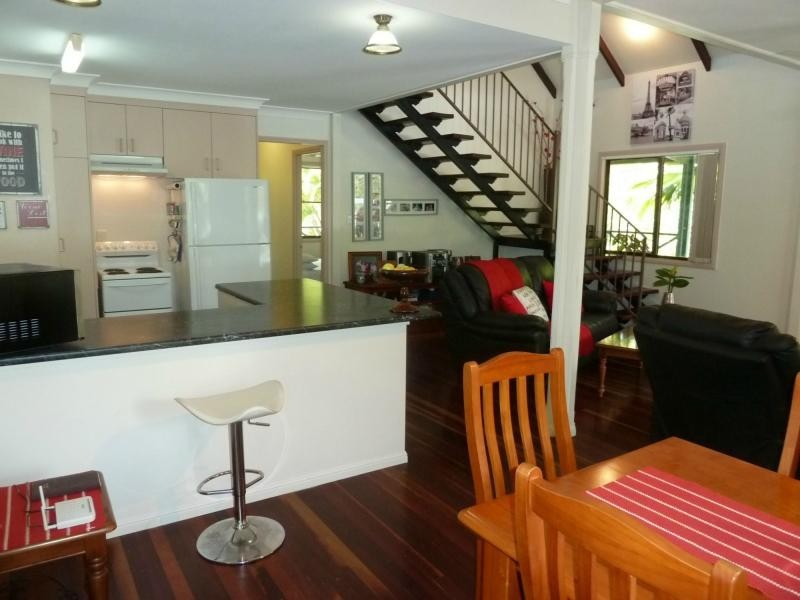 59 Apjohn Street, Horseshoe Bay, Magnetic Island QLD 4819
