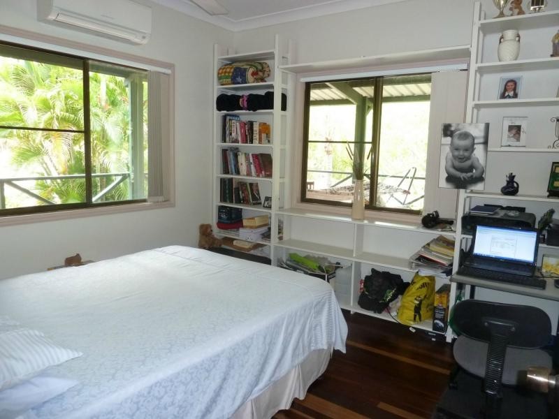 59 Apjohn Street, Horseshoe Bay, Magnetic Island QLD 4819