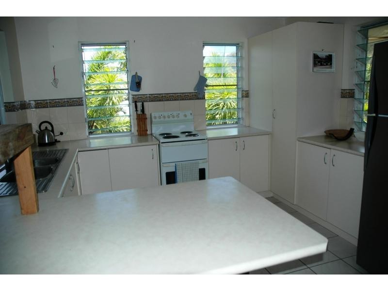 21 Somerset Street, Horseshoe Bay QLD 4819