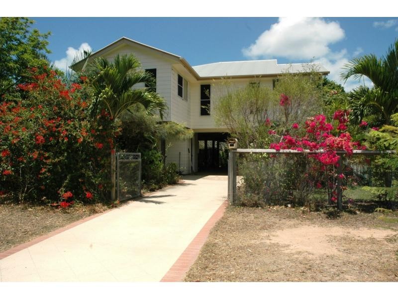 21 Somerset Street, Horseshoe Bay QLD 4819