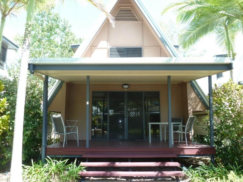 4/42 Yates Street, Nelly Bay, Magnetic Island QLD 4819