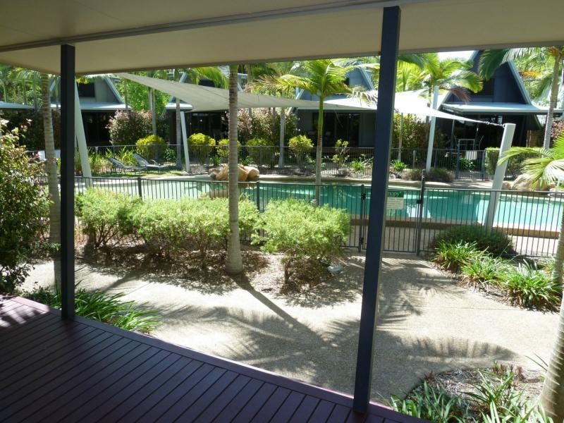 4/42 Yates Street, Nelly Bay, Magnetic Island QLD 4819