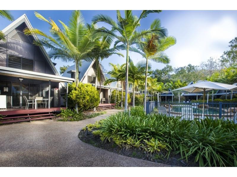 4/42 Yates Street, Nelly Bay, Magnetic Island QLD 4819